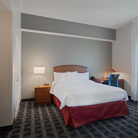 Towneplace Suites By Marriott St. Petersburg Clearwater Exteriör bild