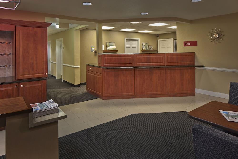 Towneplace Suites By Marriott St. Petersburg Clearwater Exteriör bild