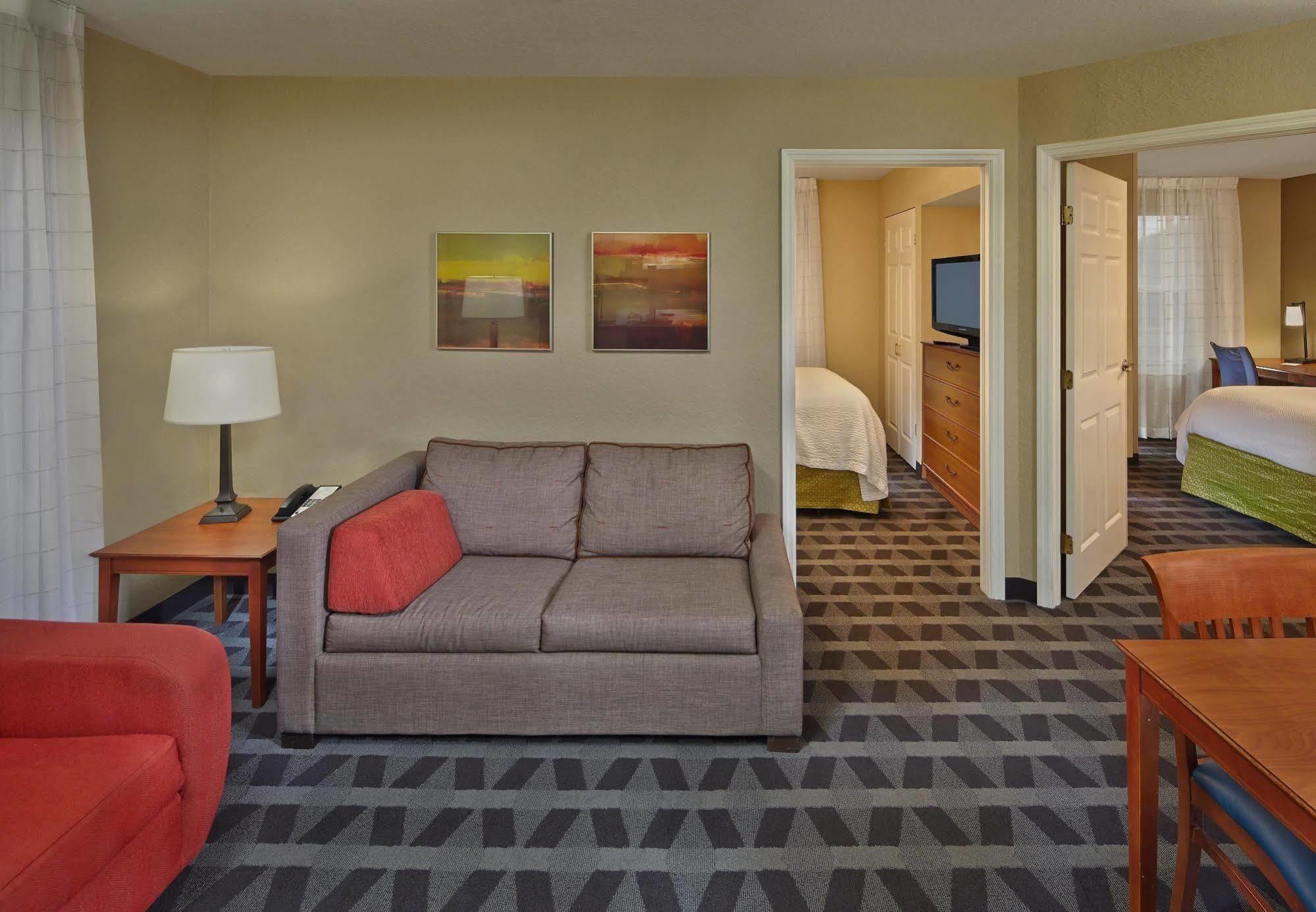 Towneplace Suites By Marriott St. Petersburg Clearwater Exteriör bild