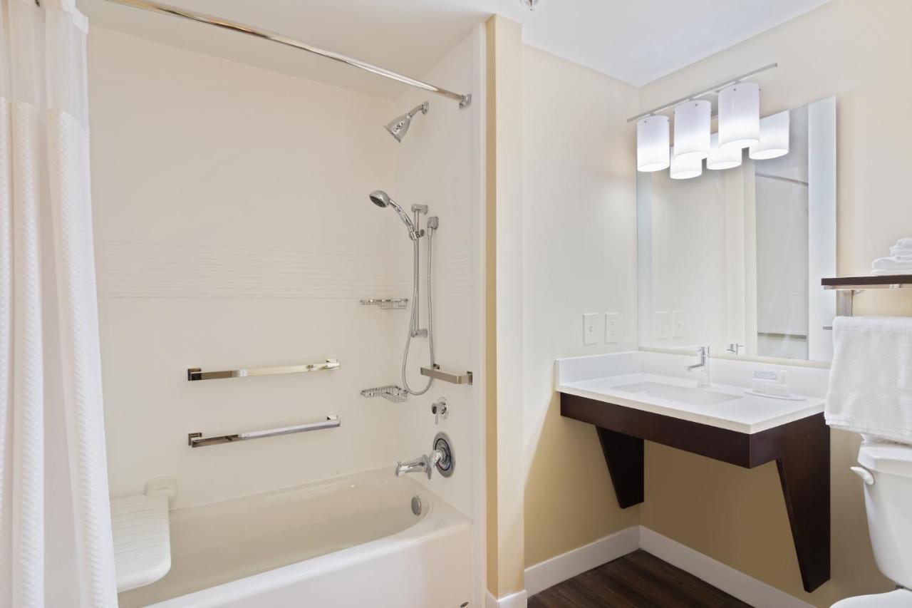 Towneplace Suites By Marriott St. Petersburg Clearwater Exteriör bild
