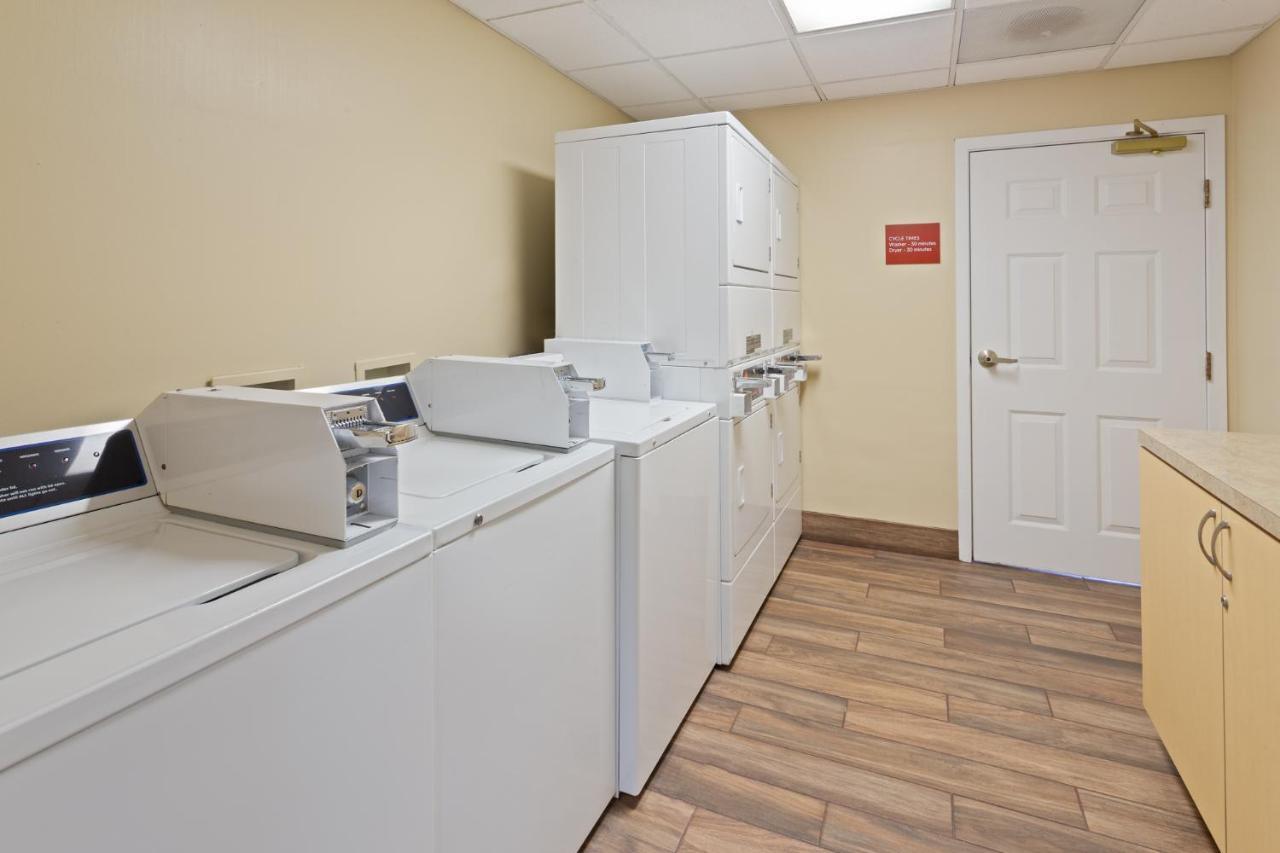 Towneplace Suites By Marriott St. Petersburg Clearwater Exteriör bild