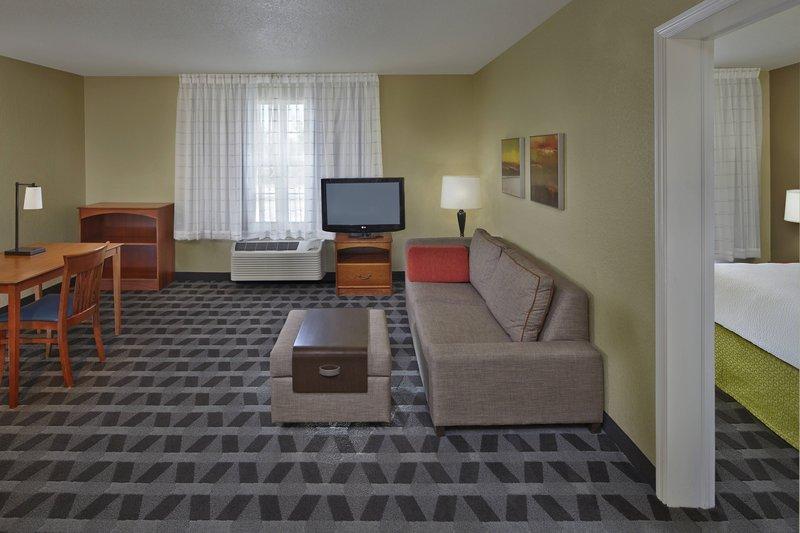 Towneplace Suites By Marriott St. Petersburg Clearwater Exteriör bild